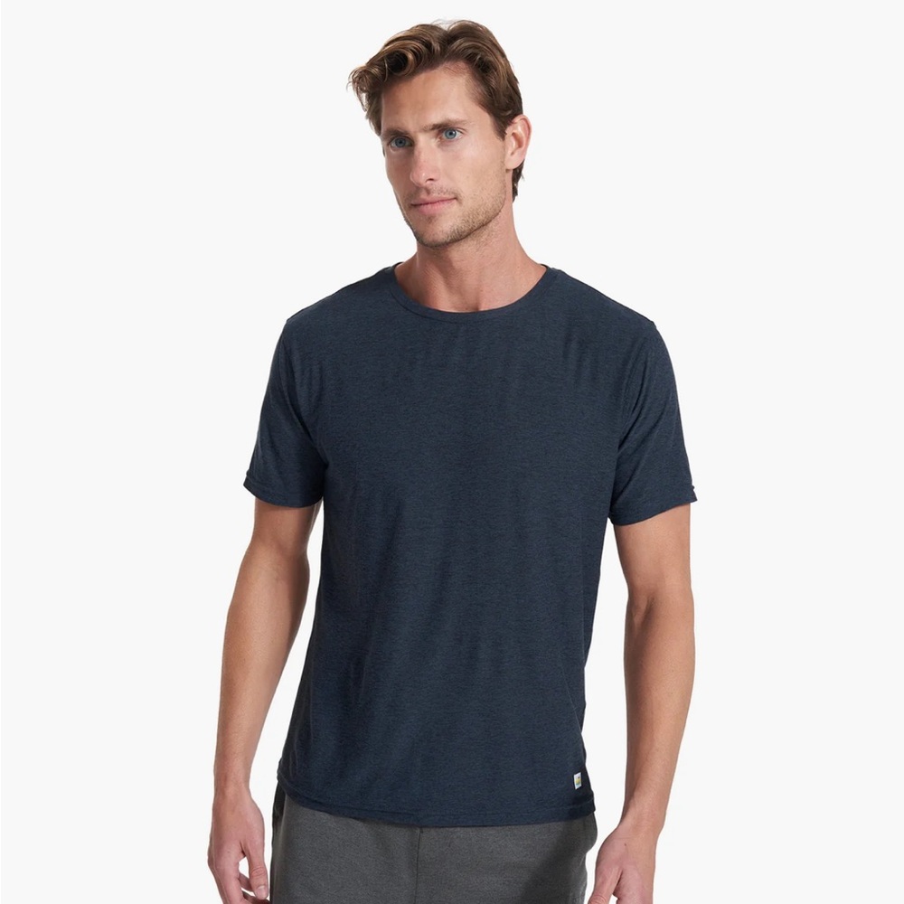 Vuori Men’s Strati Tech Tee T-Shirt Size Large Style V126